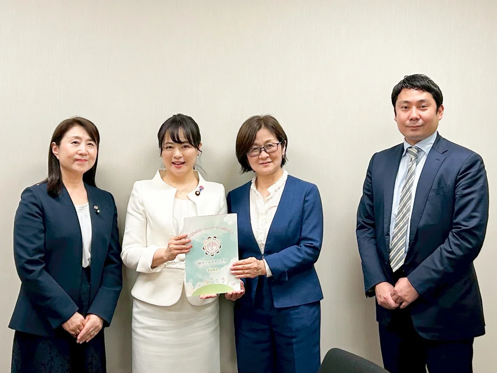 国会表敬訪問の様子